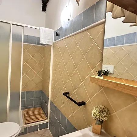 דירה Domus Ubaldina קליארי